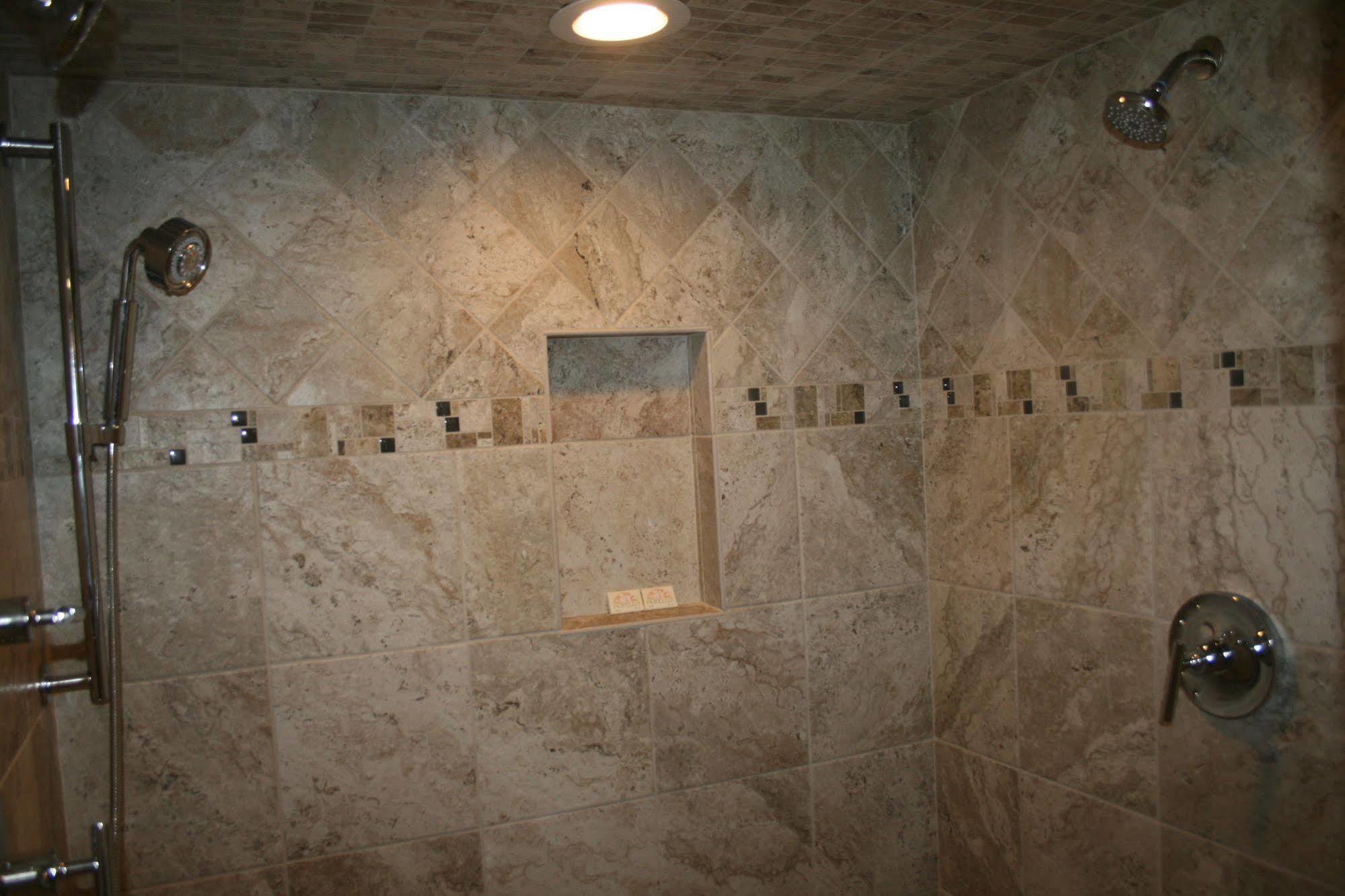 Shea'S Riverside Inn & Motel Essex Екстер'єр фото